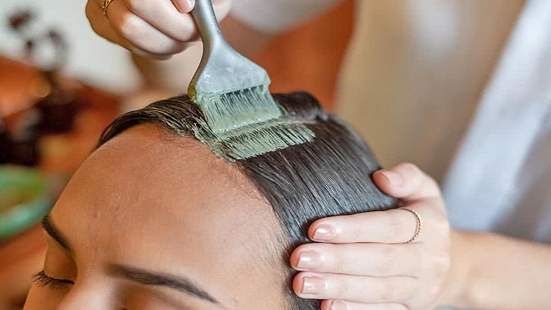 Detox Capilar: A Solução Eficaz para Caspa e Psoríase - Glow Headspa