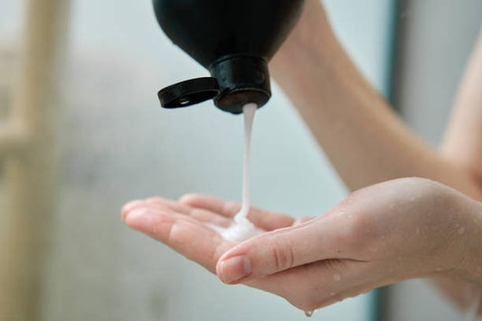 Por que Sulfatos no Shampoo Não São Indicados? - Glow Headspa