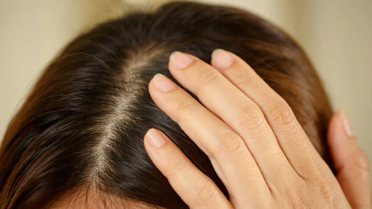 Queda de Cabelo: Causas, Tratamentos e Cuidados com o Couro Cabeludo - Glow Headspa