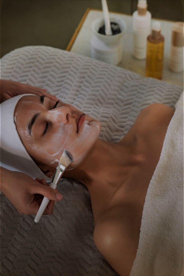 Facials - Glow Headspa